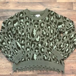 True craft ladies leopard pattern shaggy sweater size medium
